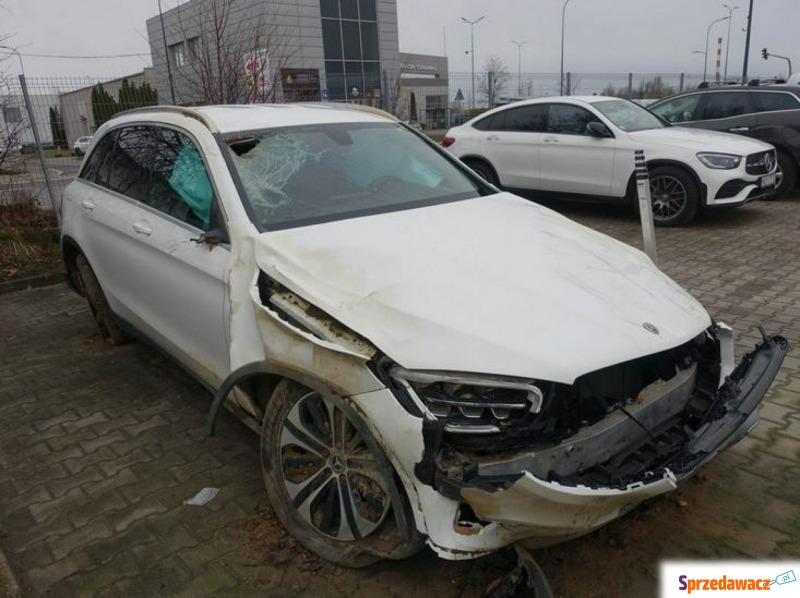 Mercedes - Benz GLC-klasa  SUV 2021,  2.0 diesel - Na sprzedaż za 51 660 zł - Komorniki