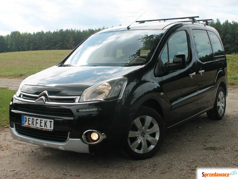 Citroen Berlingo  Minivan/Van 2014,  1.6 benzyna - Na sprzedaż za 31 999 zł - Zielenin