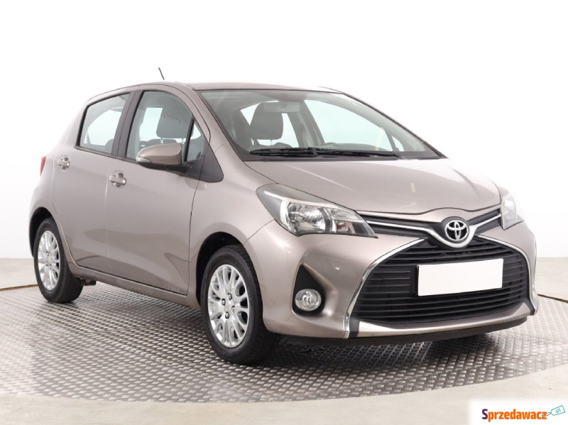 Toyota Yaris 1.33 Dual VVT-i (99KM), 2015 - Samochody osobowe - Katowice