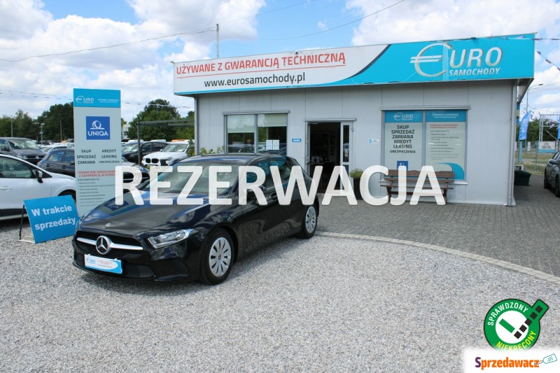 Mercedes - Benz A-klasa  Hatchback 2020,  1.4 benzyna - Na sprzedaż za 69 900 zł - Warszawa