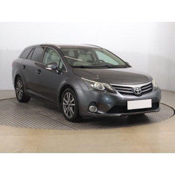 Toyota Avensis 2.2 D-4D (150KM), 2013