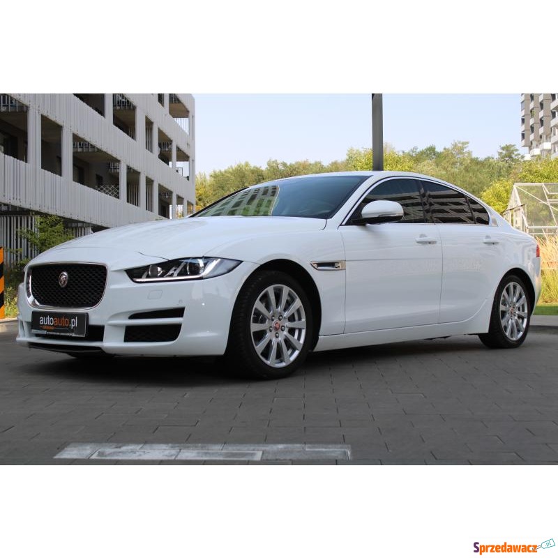 Jaguar XE  Sedan/Limuzyna 2018,  2.0 diesel - Na sprzedaż za 74 999 zł - Warszawa