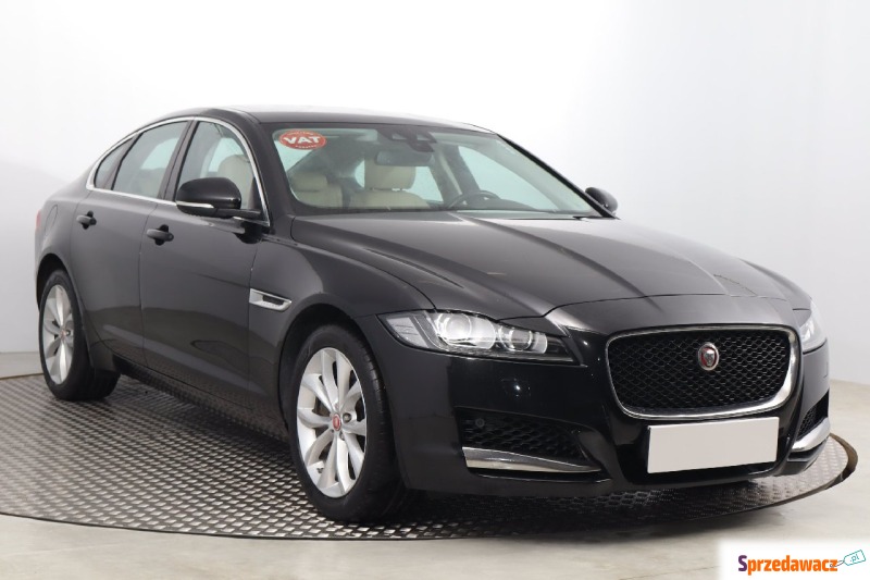 Jaguar XF 2.0 Turbo (240KM), 2018 - Samochody osobowe - Bielany Wrocławskie