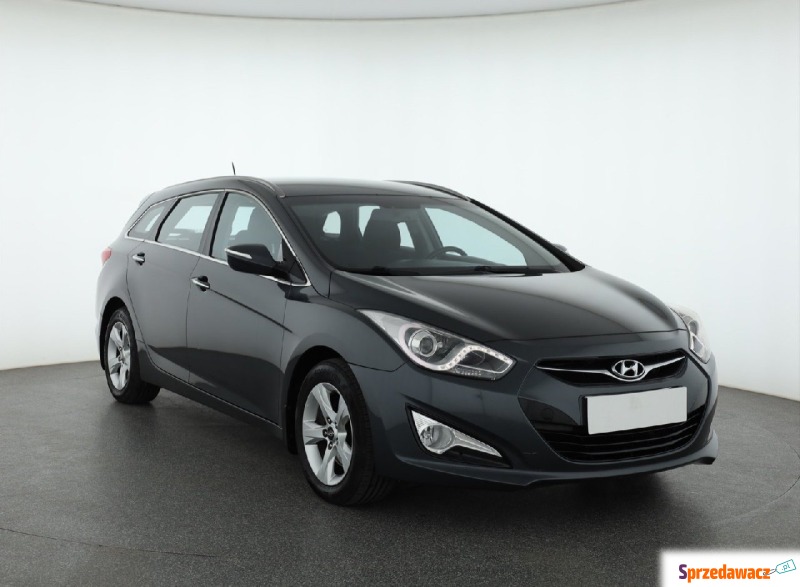 Hyundai i40  Kombi 2012,  2.0 benzyna - Na sprzedaż za 41 999 zł - Piaseczno