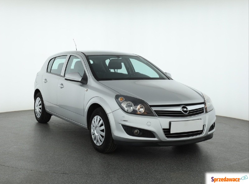 Opel Astra 1.4 16V (90KM), 2010 - Samochody osobowe - Piaseczno