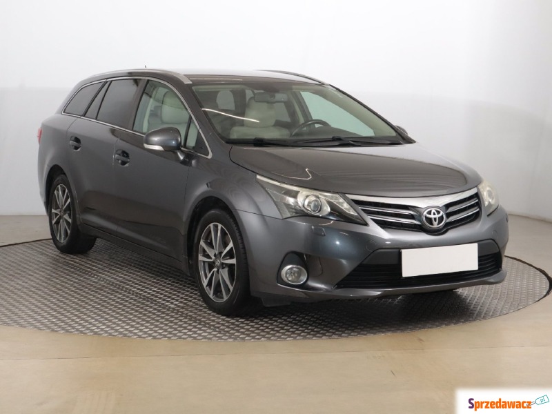 Toyota Avensis  Kombi 2013,  2.3 diesel - Na sprzedaż za 42 999 zł - Zabrze