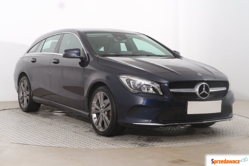 Mercedes - Benz CLA-klasa  Kombi 2018,  1.6 benzyna - Na sprzedaż za 92 999 zł - Łódź