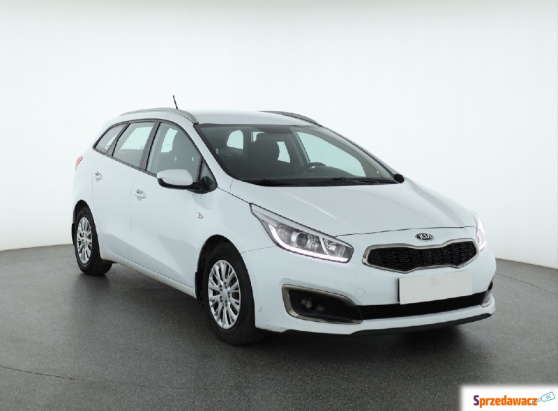 Kia Ceed 1.6 CRDi (110KM), 2015 - Samochody osobowe - Piaseczno