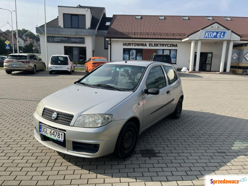 Fiat Punto  Hatchback 2004,  1.3 benzyna - Na sprzedaż za 2 400,00 zł - Polkowice