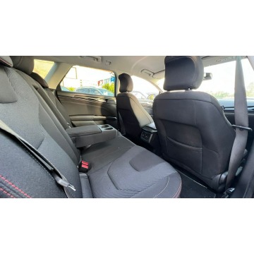 Ford Mondeo 2017,  2.0 diesel, automat - Na sprzedaż za 49 900 zł - Świdnica - zdjęcie 11