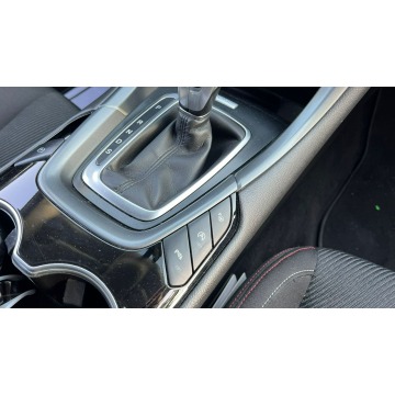 Ford Mondeo 2017,  2.0 diesel, automat - Na sprzedaż za 49 900 zł - Świdnica - zdjęcie 8