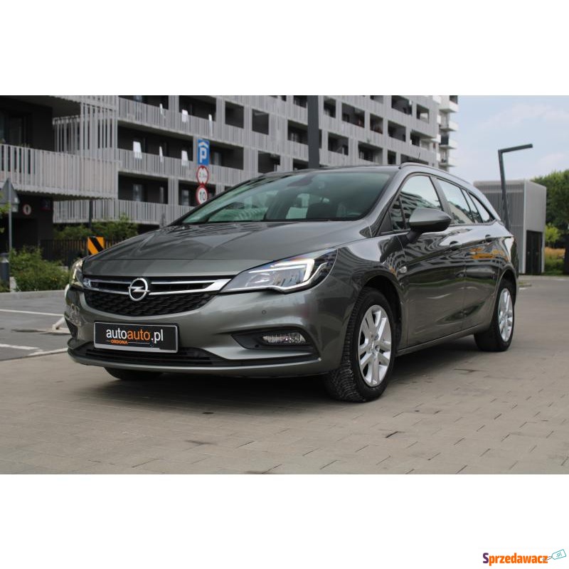 Opel Astra  Kombi 2018,  1.6 diesel - Na sprzedaż za 50 000 zł - Warszawa