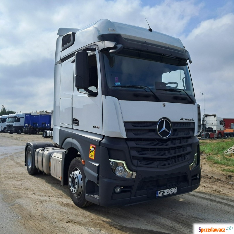 Mercedes Actros - 2022 - Ciągniki siodłowe - Komorniki