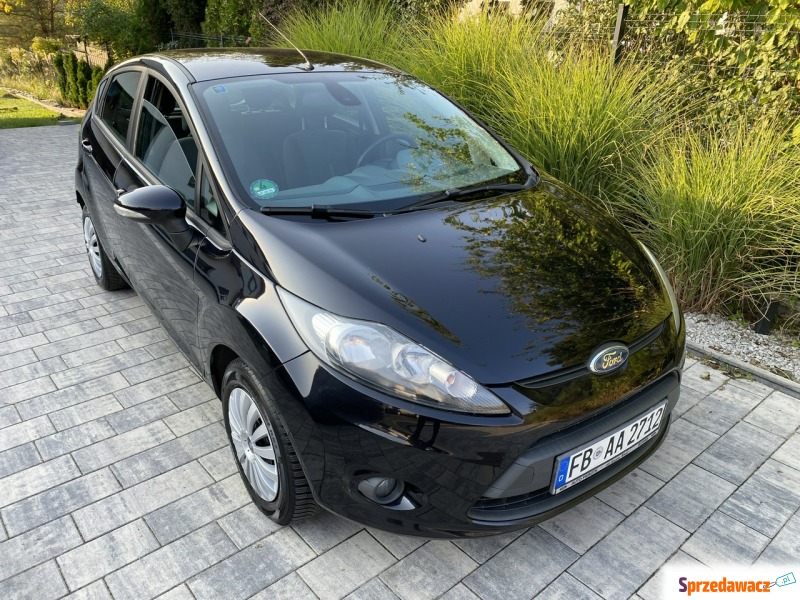 Ford Fiesta - jak nowa !!! Niski oryginalny p... - Samochody osobowe - Poznań