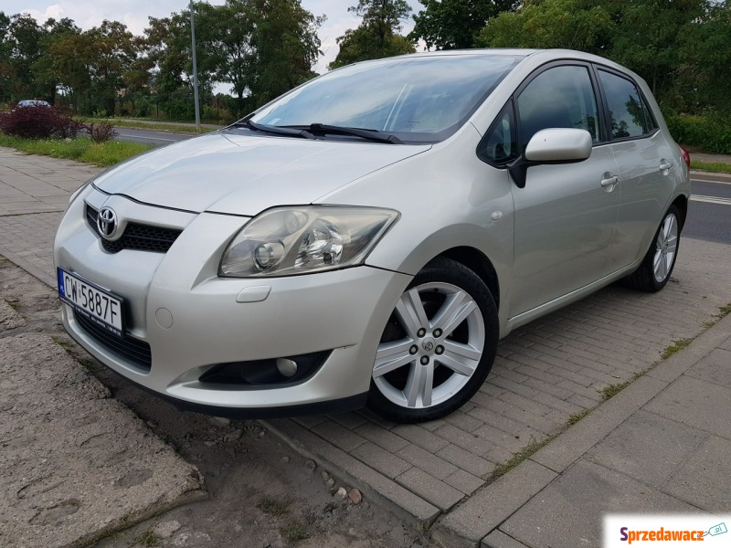 Toyota Auris - 2.2 D4D Klimatronik Zarejestrowany - Samochody osobowe - Włocławek