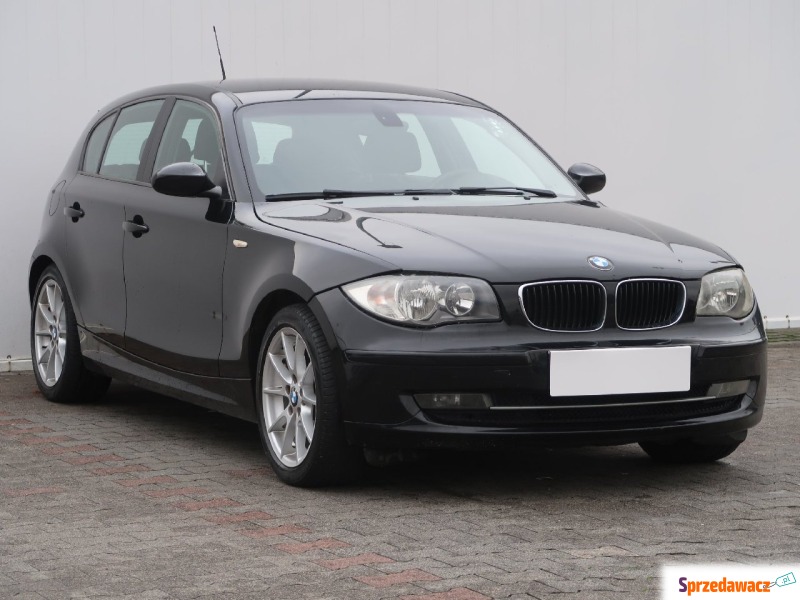 BMW Seria 1  Hatchback 2009,  2.0 benzyna - Na sprzedaż za 12 499 zł - Bielany Wrocławskie