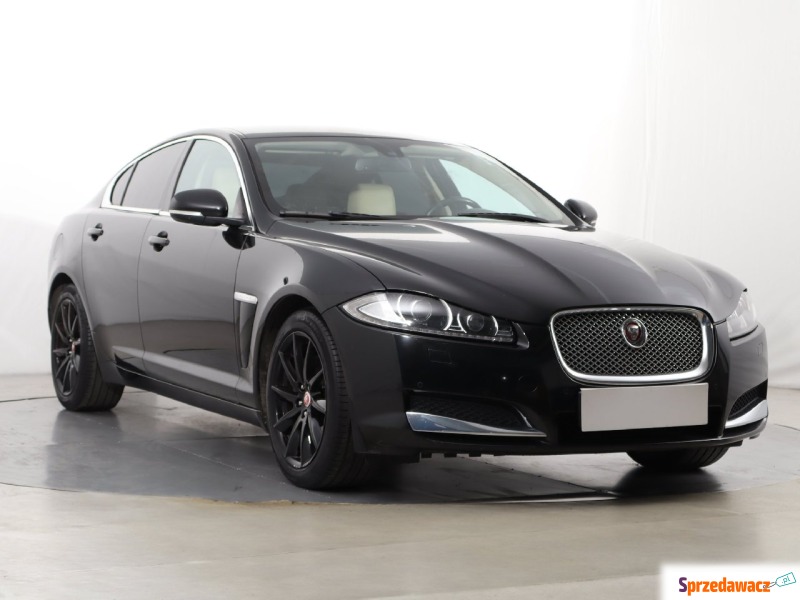 Jaguar XF 2.0 Turbo (240KM), 2015 - Samochody osobowe - Katowice