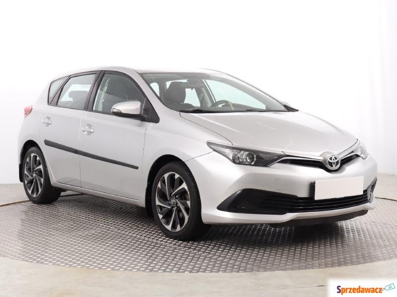 Toyota Auris  Hatchback 2015,  1.4 diesel - Na sprzedaż za 31 999 zł - Katowice