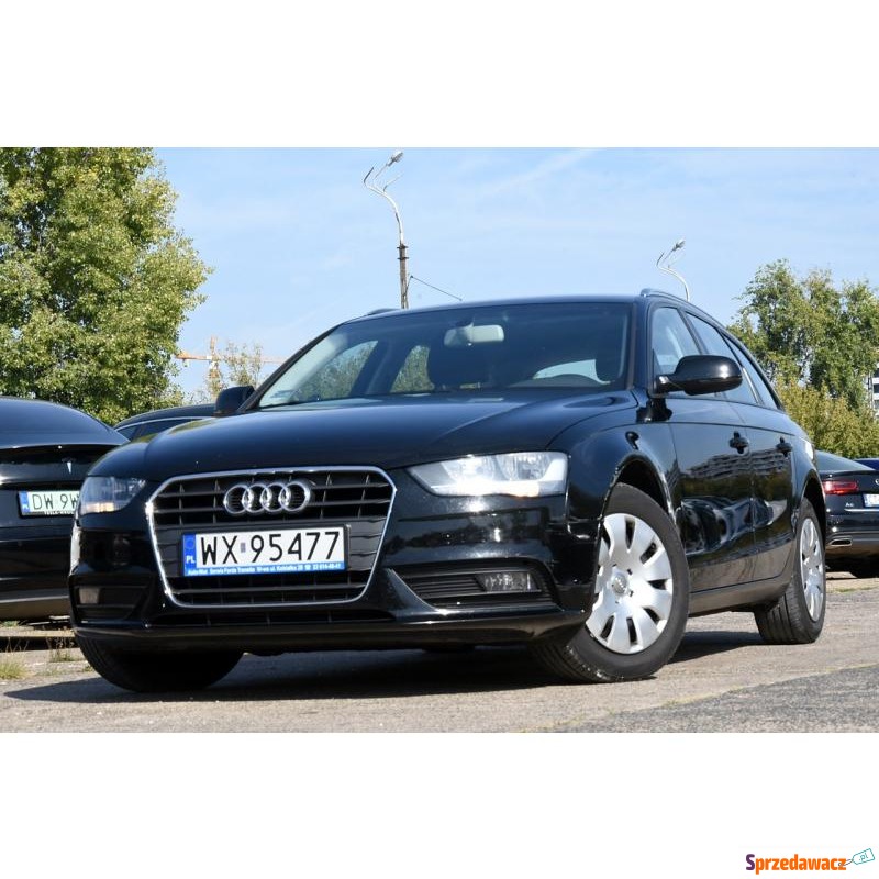 Audi A4  Kombi 2013,  1.8 benzyna - Na sprzedaż za 35 000 zł - Warszawa