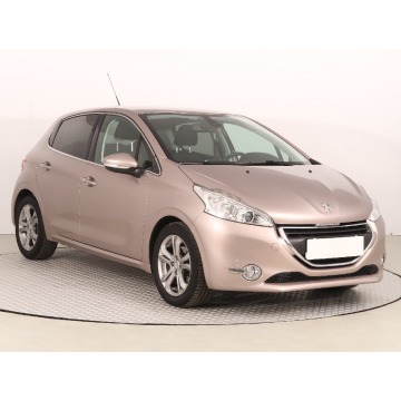 Peugeot 208 1.2 PureTech (82KM), 2014