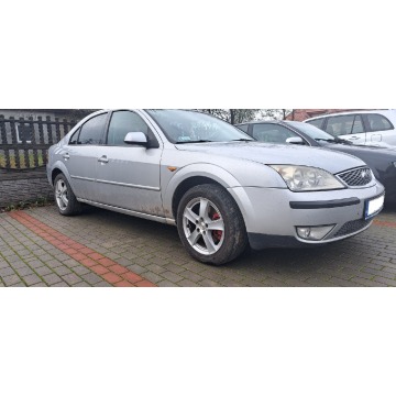 Syndyk sprzeda Ford Mondeo 2001 r.