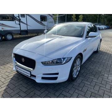 Jaguar XE 2.0d 180 KM