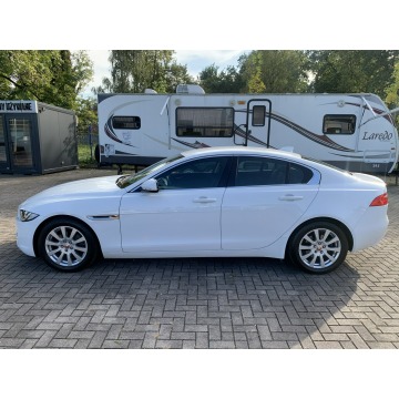 Jaguar XE  Sedan/Limuzyna 2017,  2.0 diesel, automat - Na sprzedaż za 83 900 zł - Kraków - zdjęcie 5