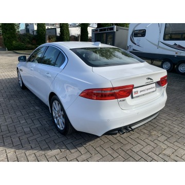 Jaguar XE  Sedan/Limuzyna 2017,  2.0 diesel, automat - Na sprzedaż za 83 900 zł - Kraków - zdjęcie 8