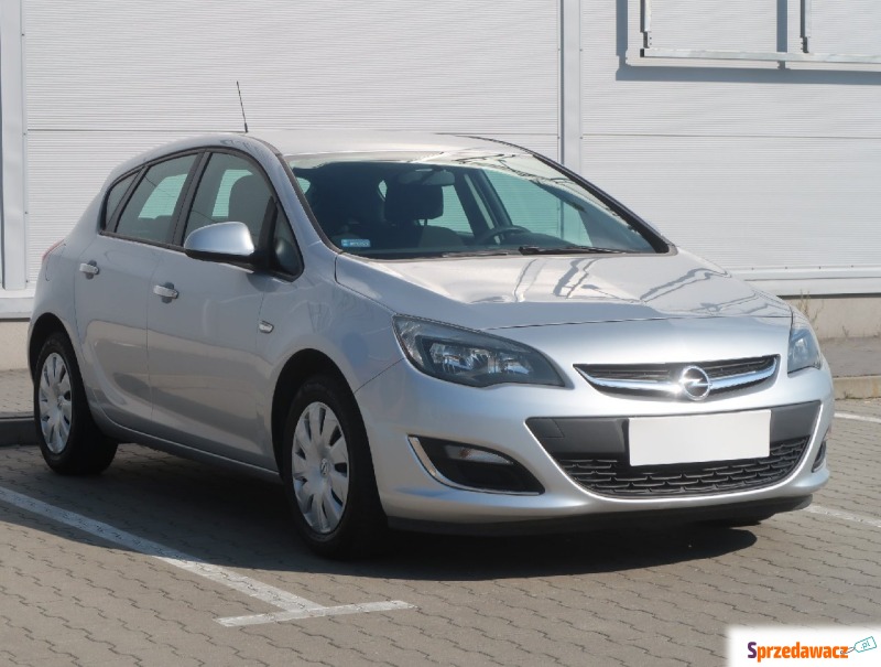 Opel Astra  Hatchback 2015,  1.4 benzyna - Na sprzedaż za 22 999 zł - Legnica