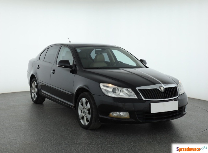 Skoda Octavia  Hatchback 2009,  2.0 diesel - Na sprzedaż za 14 999 zł - Piaseczno