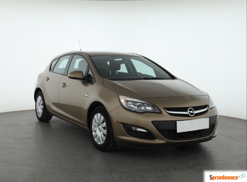 Opel Astra  Hatchback 2013,  1.6 benzyna - Na sprzedaż za 28 999 zł - Piaseczno