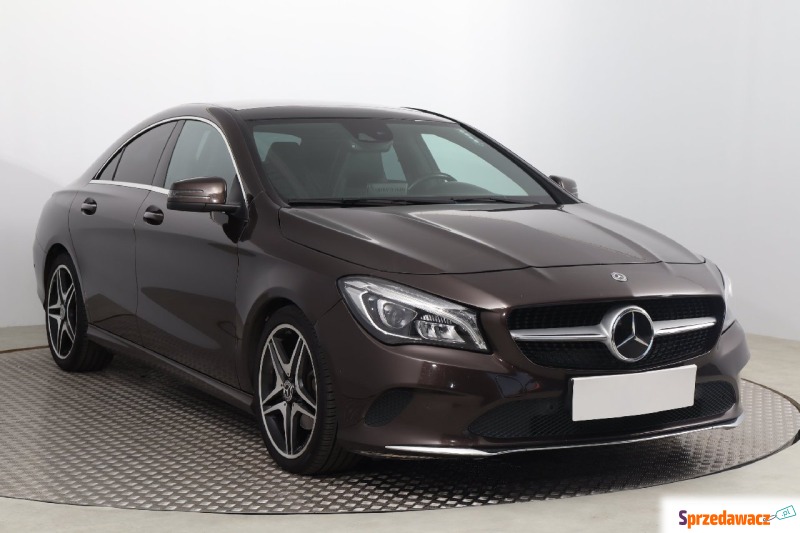 Mercedes - Benz CLA-klasa  Liftback 2017,  1.6 benzyna - Na sprzedaż za 82 999 zł - Piaseczno