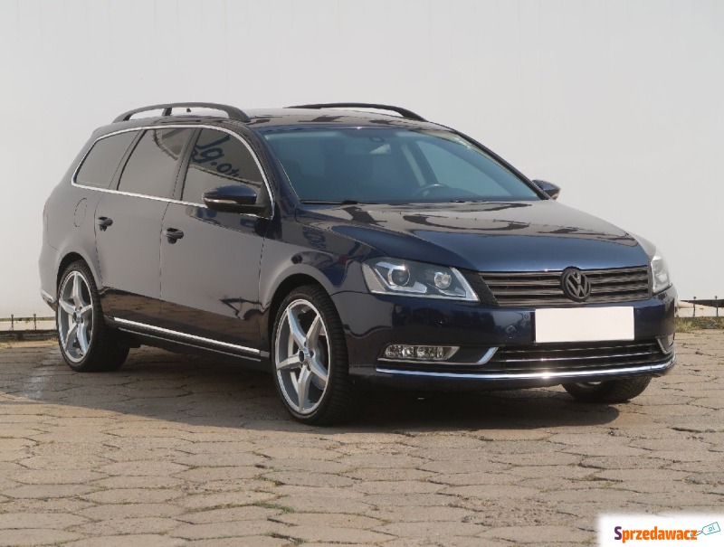 Volkswagen Passat  Kombi 2013,  2.0 diesel - Na sprzedaż za 39 999 zł - Łódź