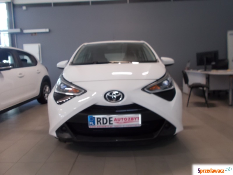 Toyota Aygo  Hatchback 2021,  0.0 benzyna - Na sprzedaż za 49 700 zł - Dębica