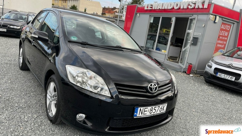 Toyota Auris  Hatchback 2012,  1.4 benzyna - Na sprzedaż za 29 950 zł - Elbląg