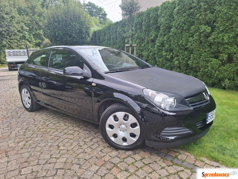 Opel Astra  Hatchback 2010,  2.0 diesel - Na sprzedaż za 13 700 zł - Siewierz