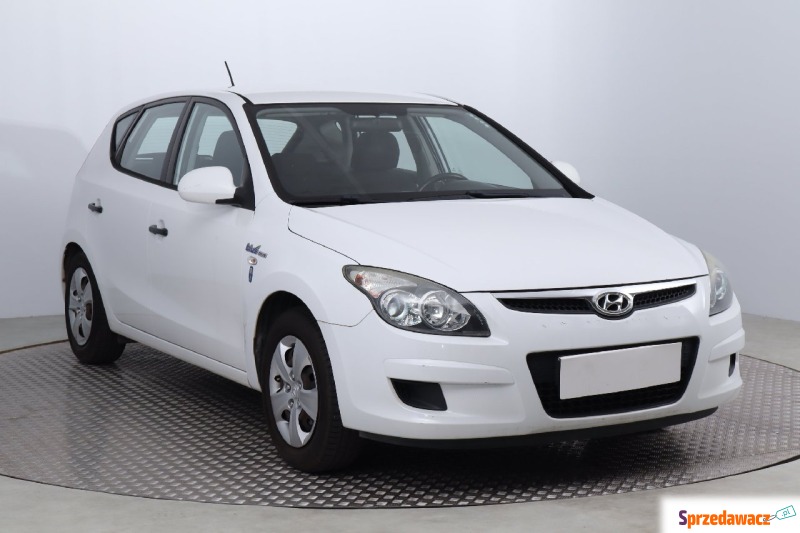 Hyundai i30  Hatchback 2010,  1.4 benzyna - Na sprzedaż za 17 999 zł - Bielany Wrocławskie