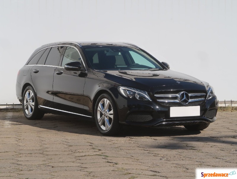 Mercedes - Benz C-klasa  Kombi 2017,  1.6 benzyna - Na sprzedaż za 78 999 zł - Łódź