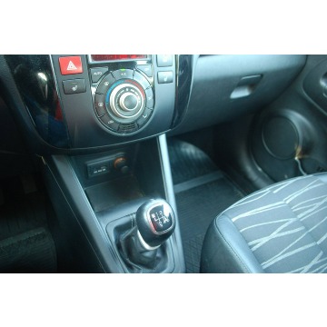 Kia Venga  Minivan/Van 2010,  1.6 diesel - Na sprzedaż za 17 900 zł - Słupsk - zdjęcie 10