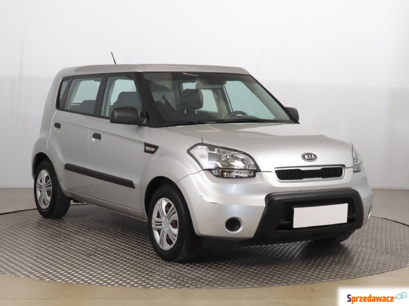 Kia Soul  Hatchback 2009,  1.6 benzyna - Na sprzedaż za 13 999 zł - Zabrze