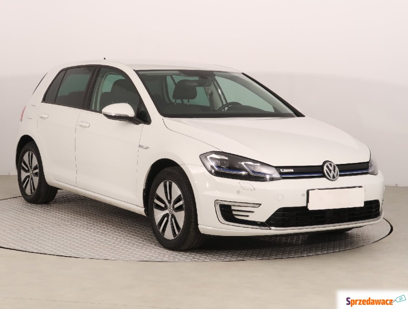 Volkswagen   Hatchback 2020,  0.0 zasilanie elektryczne - Na sprzedaż za 67 999 zł - Lubin