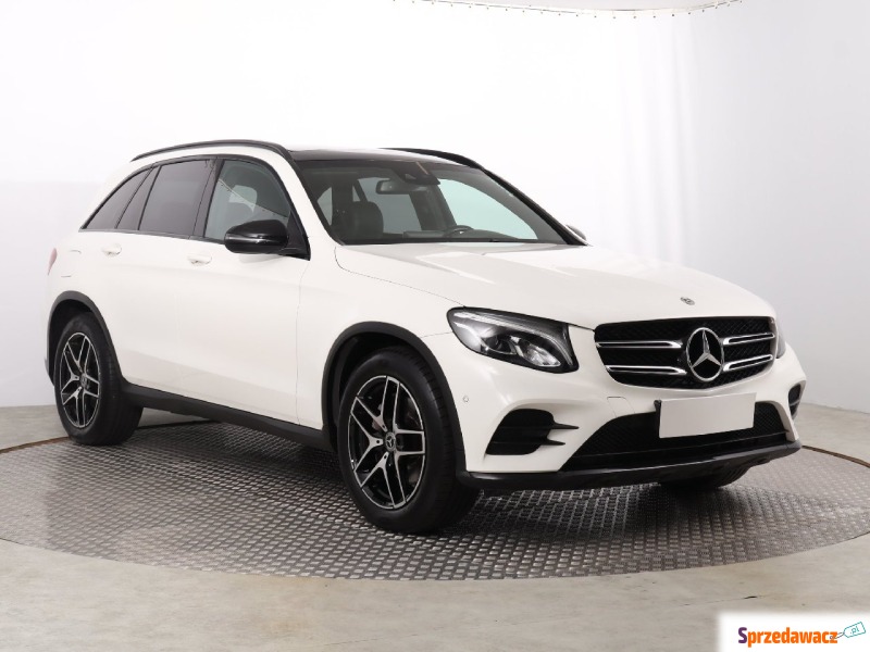 Mercedes - Benz GLC-klasa  SUV 2017,  2.0 benzyna - Na sprzedaż za 133 999 zł - Katowice