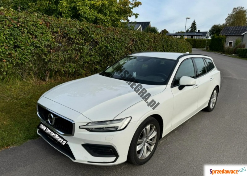 Volvo V60 2018,  2.0 diesel - Na sprzedaż za 64 400 zł - Kiczyce