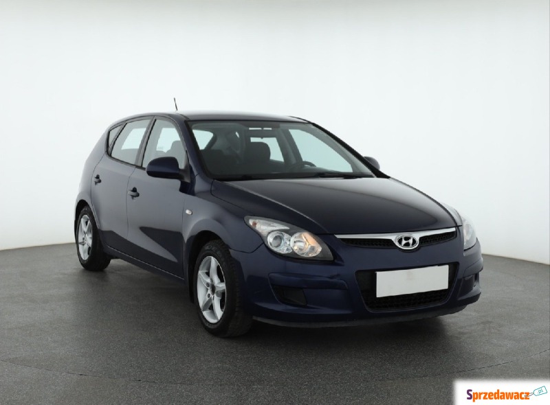 Hyundai i30  Hatchback 2010,  1.6 diesel - Na sprzedaż za 11 999 zł - Piaseczno