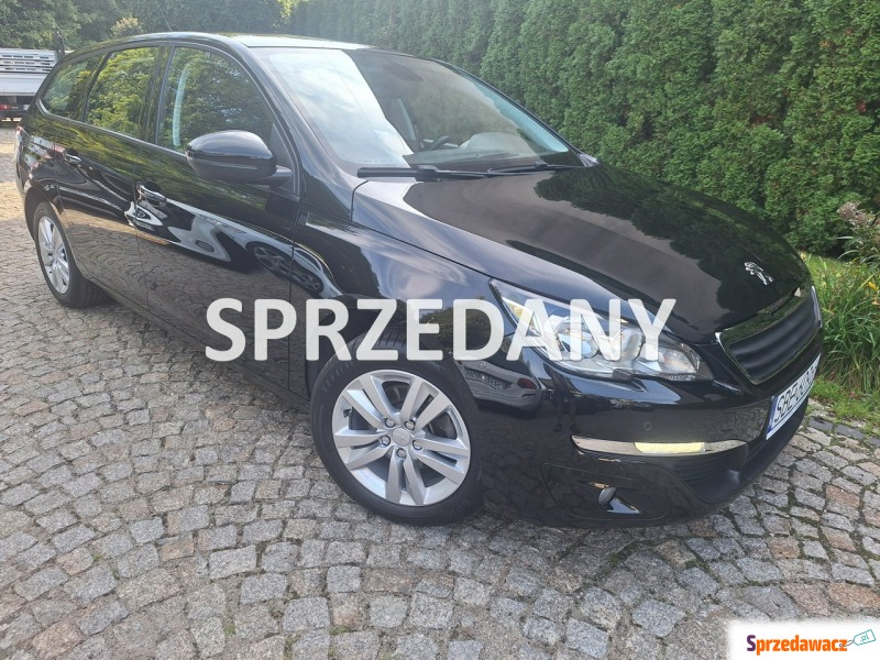 Peugeot 308 2015,  1.2 benzyna - Na sprzedaż za 30 900 zł - Siewierz