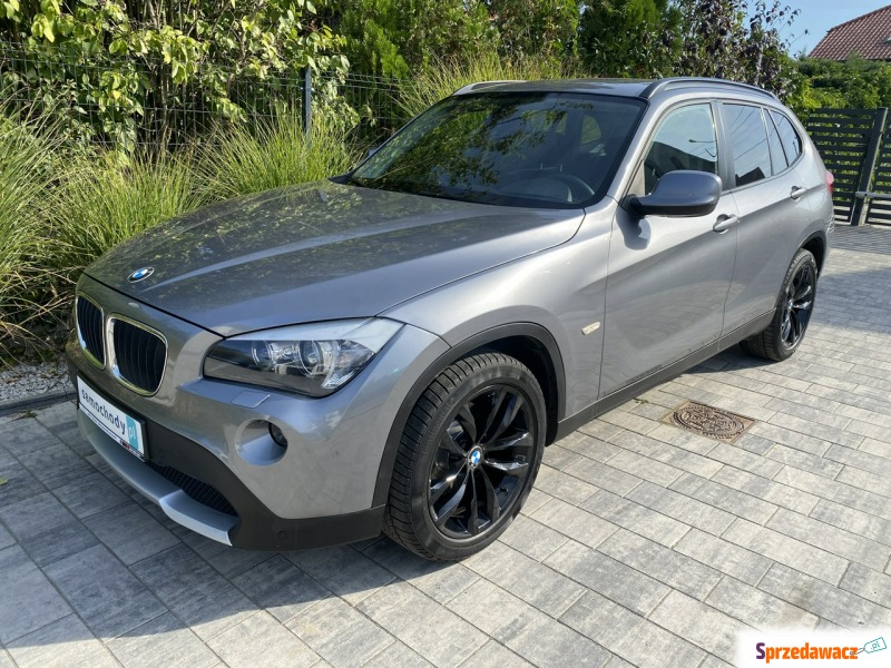 BMW X1  SUV 2011,  2.0 benzyna - Na sprzedaż za 39 900 zł - Poznań