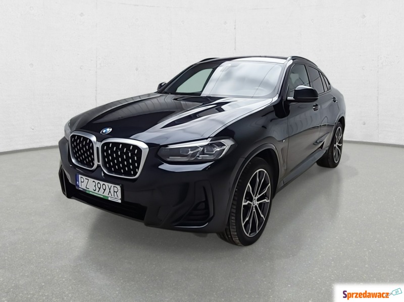 BMW X4  SUV 2022,  4.0 hybryda - Na sprzedaż za 149 076 zł - Komorniki