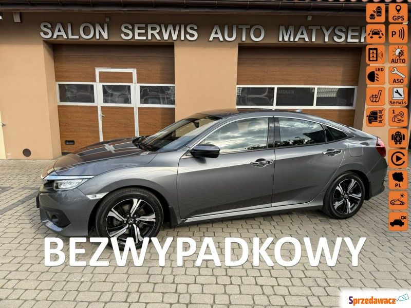 Honda Civic  Sedan/Limuzyna 2017,  1.5 benzyna - Na sprzedaż za 82 900 zł - Orzech