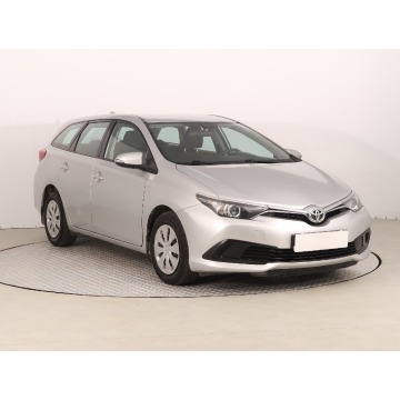 Toyota Auris 1.4 D-4D (90KM), 2018