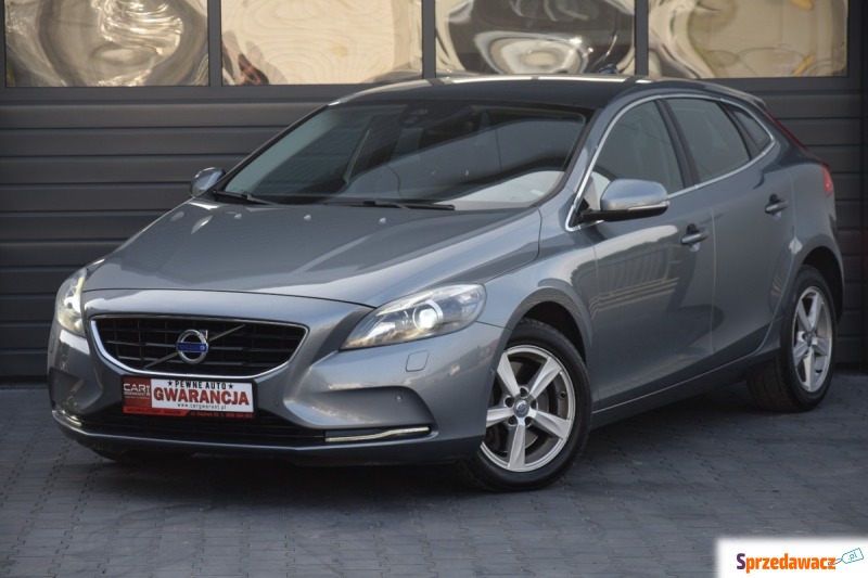 Volvo V40 2014,  2.0 diesel - Na sprzedaż za 39 900 zł - Radom